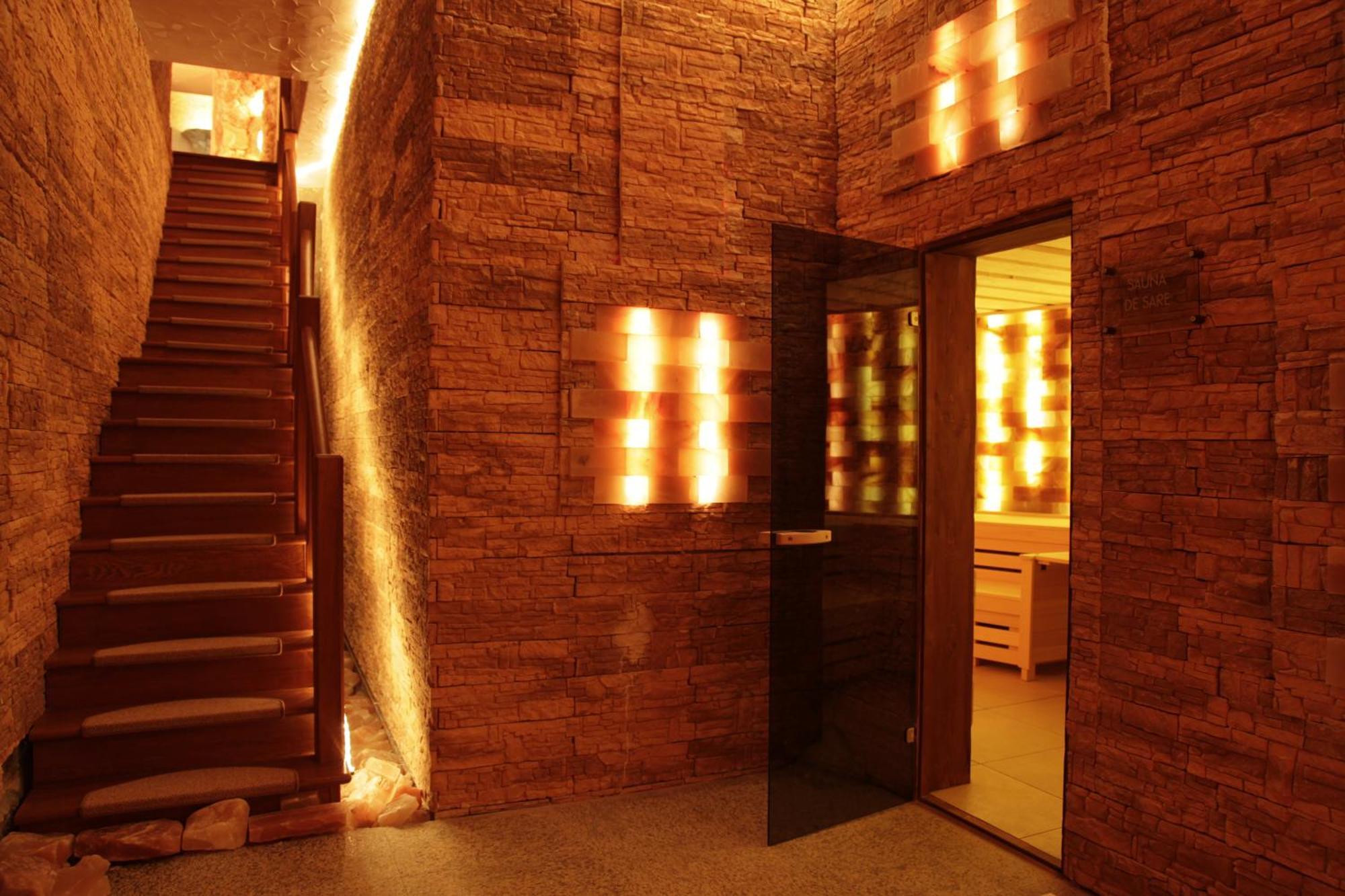 Hotel Imperial Inn Târgu-Mureş Extérieur photo