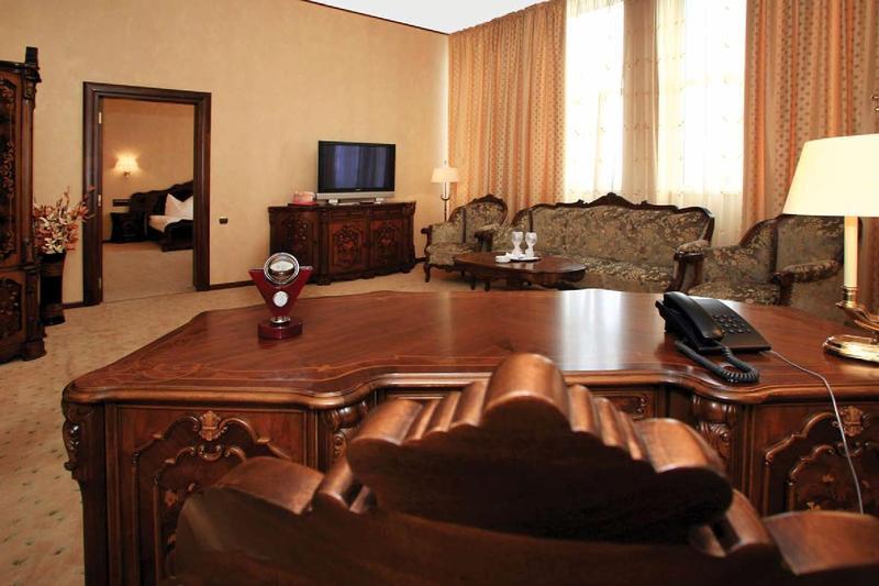 Hotel Imperial Inn Târgu-Mureş Extérieur photo